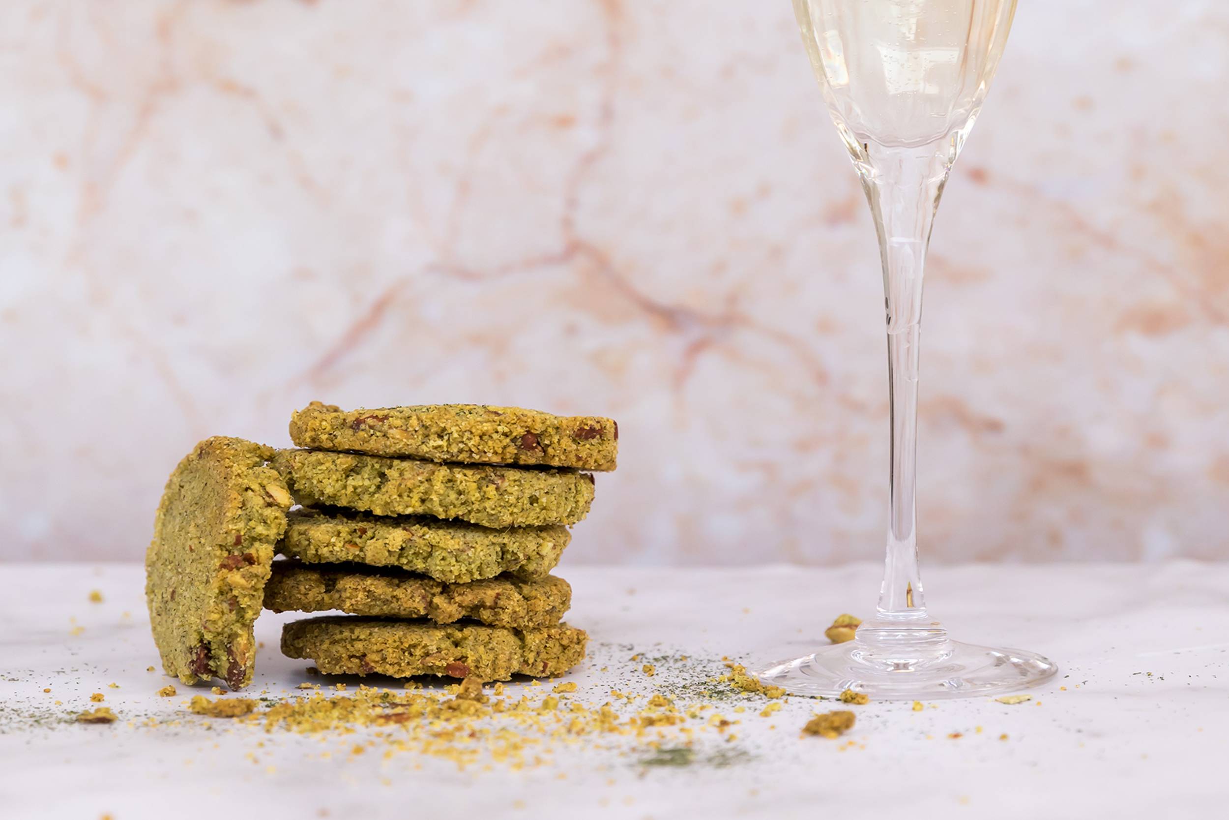 Biscotti Sbrisoline con erba medica